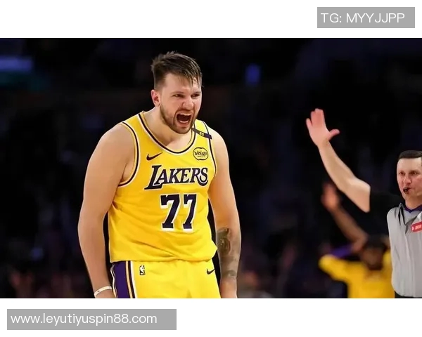 湖人揭幕战球员评分揭晓东契奇独领风骚新援艾顿惨遭D级评价 湖人揭幕战球员评分揭晓东契奇独领风骚新援艾顿惨遭D级评价